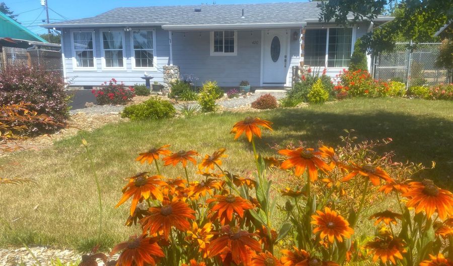 420 FIR St, Brookings, OR 97415 - 3 Beds, 2 Bath