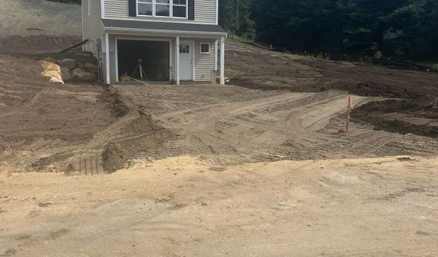 8 Jordan Ln, Colchester, CT 06415 - 4 Beds, 2 Bath