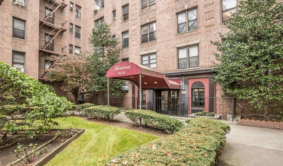 83-05 98th St 6N, Woodhaven, NY 11421 - 2 Beds, 1 Bath