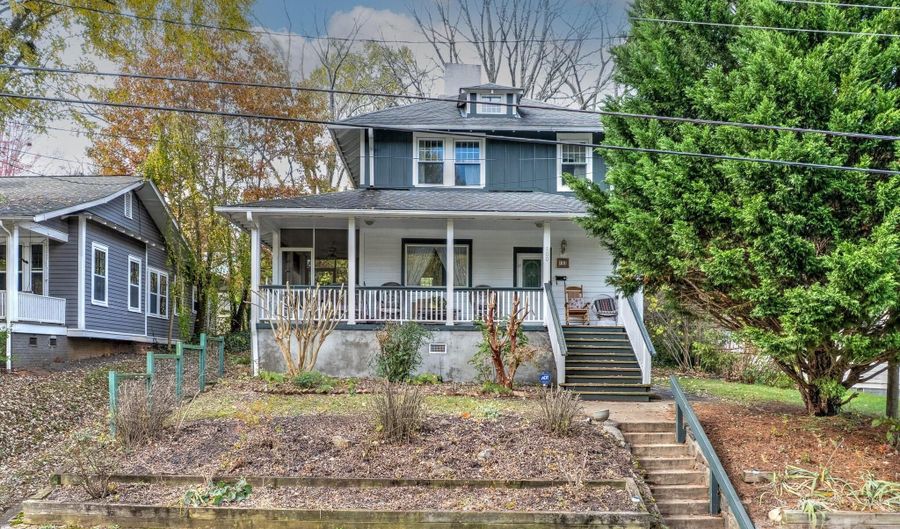 100 Washington Rd, Asheville, NC 28801 - 2 Beds, 2 Bath
