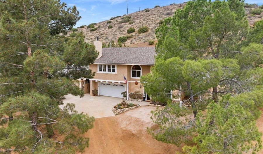 33435 Hubbard Rd, Acton, CA 93510 - 3 Beds, 3 Bath