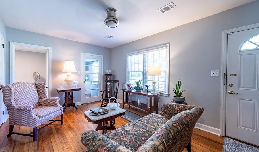 2004 Gail Ave, Albany, GA 31707 - 3 Beds, 1 Bath