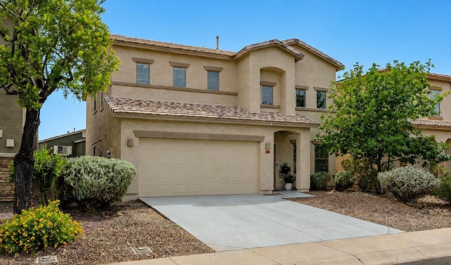 3751 W WHITMAN Dr, Anthem, AZ 85086 - 5 Beds, 3 Bath
