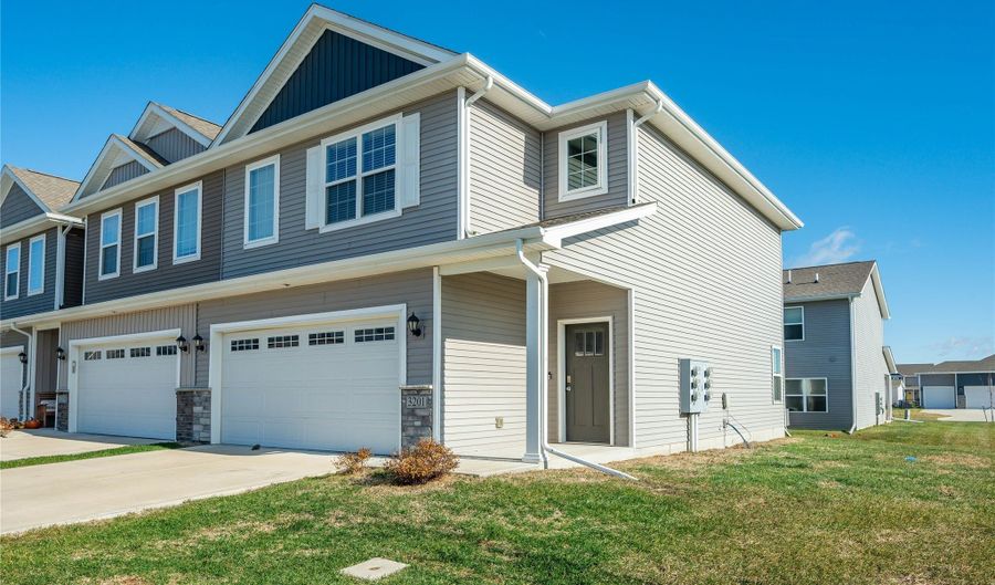 3201 NW Linwood Ln, Ankeny, IA 50023 - 3 Beds, 3 Bath