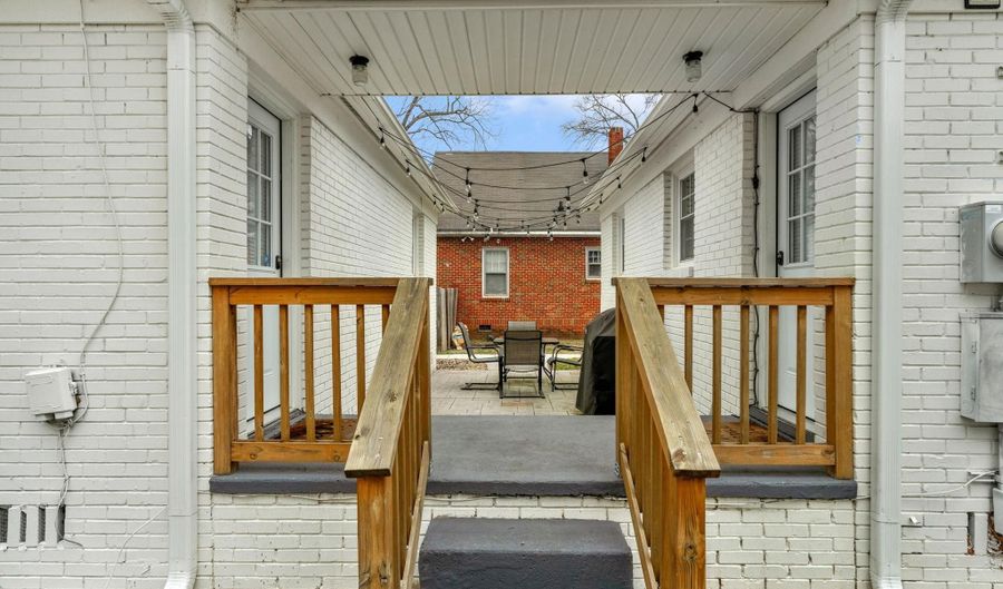 1517 Allen St, Charlotte, NC 28205 - 4 Beds, 2 Bath