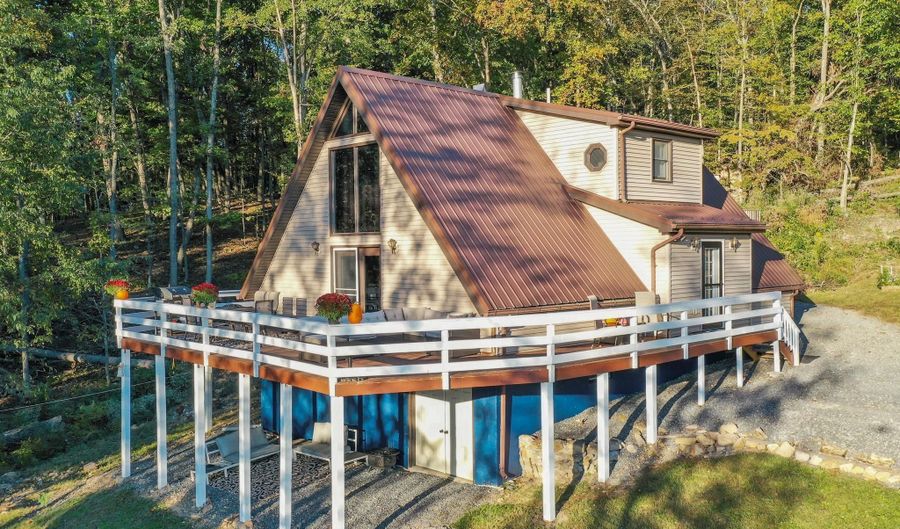 1251 DELRAY Rd, Augusta, WV 26704 - 2 Beds, 2 Bath