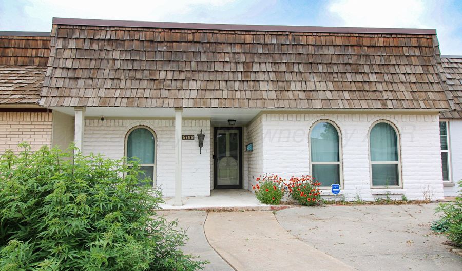 6108 Belpree Rd, Amarillo, TX 79106 - 2 Beds, 2 Bath