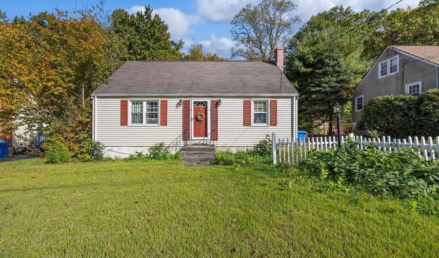 53 Harvest Ln, Bristol, CT 06010 - 2 Beds, 1 Bath