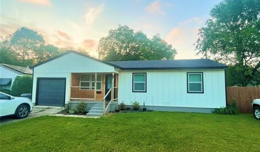 1705 Tower Dr, Ardmore, OK 73401 - 4 Beds, 2 Bath