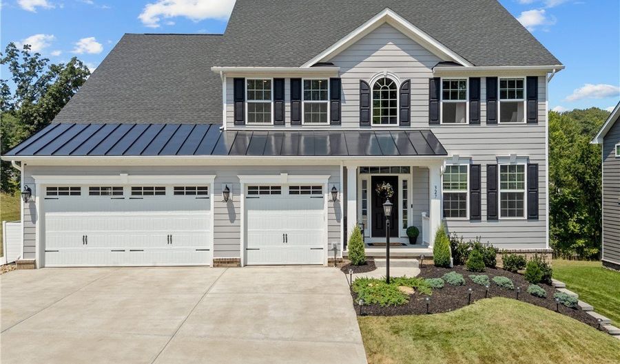 327 Crest Ln, Adams Twp., PA 16046 - 5 Beds, 5 Bath