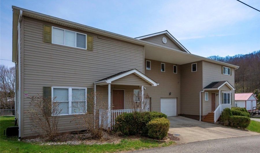 6 Lincoln Hts A, Alum Creek, WV 25003 - 3 Beds, 3 Bath