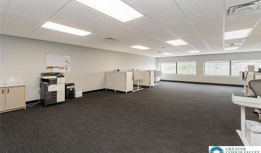 622 Union Blvd Office, Allentown, PA 18109 - 0 Beds, 0 Bath