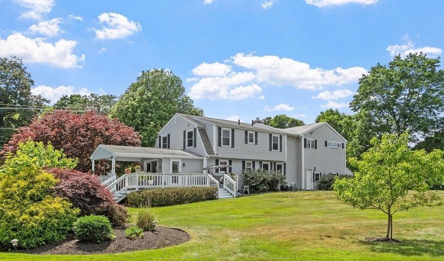 37 Newtown Rd, Acton, MA 01720 - 3 Beds, 3 Bath
