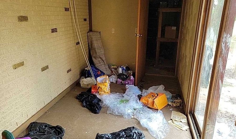 612 Madison St, Bessie, OK 73622 - 3 Beds, 2 Bath