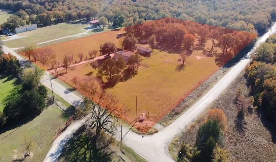 142 County Road 1591 Rd, Alvord, TX 76225 - 3 Beds, 1 Bath