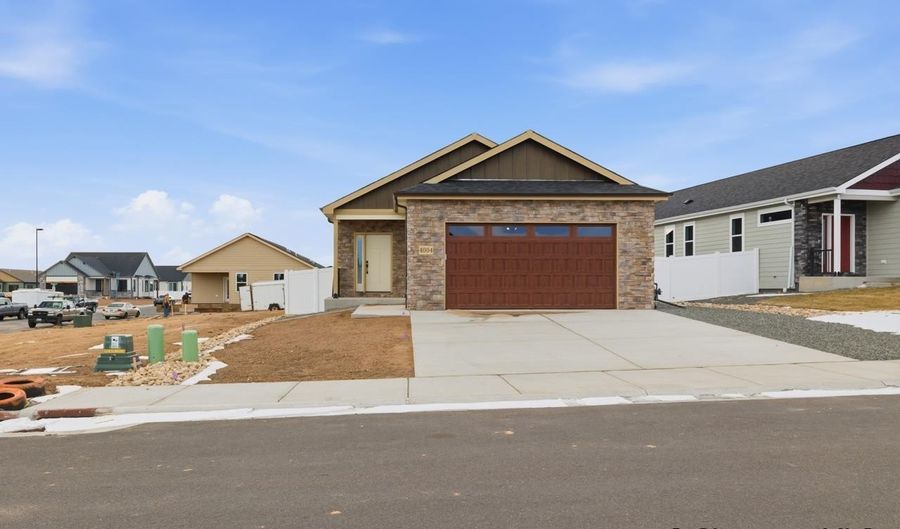 7841 WILDERNESS Trl, Cheyenne, WY 82001 - 5 Beds, 3 Bath
