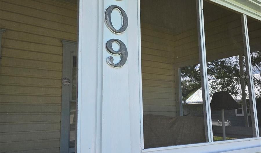 609 N ORANGE Ave, Arcadia, FL 34266 - 5 Beds, 2 Bath