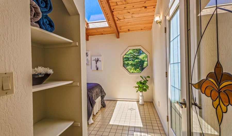 135 Seabreeze Pl, Aptos, CA 95003 - 4 Beds, 4 Bath