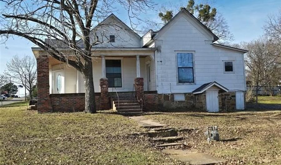 233 W 3rd, Atoka, OK 74525 - 3 Beds, 1 Bath