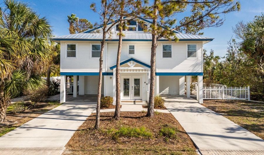 527 MAGNOLIA Ave, Anna Maria, FL 34216 - 3 Beds, 2 Bath