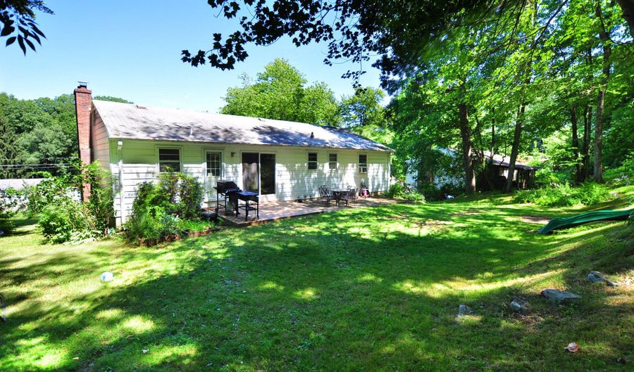 317 Perkins St, Bristol, CT 06010 - 3 Beds, 2 Bath