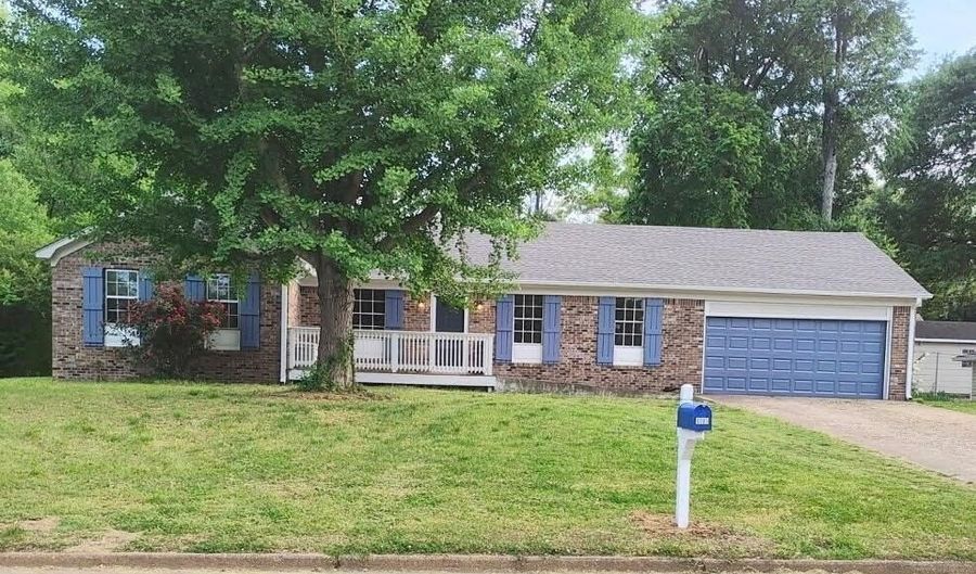 6085 IVANHOE, Bartlett, TN 38134 - 4 Beds, 2 Bath