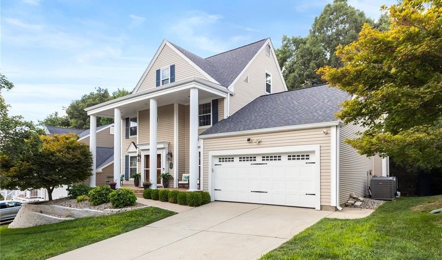1233 Red Oak Plantation Dr, Ballwin, MO 63021 - 5 Beds, 4 Bath