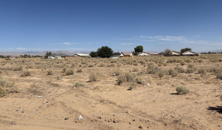 Redwood Boulevard, California City, CA 93505 - 0 Beds, 0 Bath