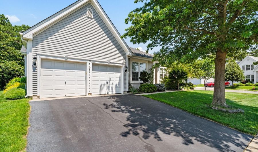 11 JUMPING BROOK Ln, Barnegat, NJ 08005 - 2 Beds, 2 Bath