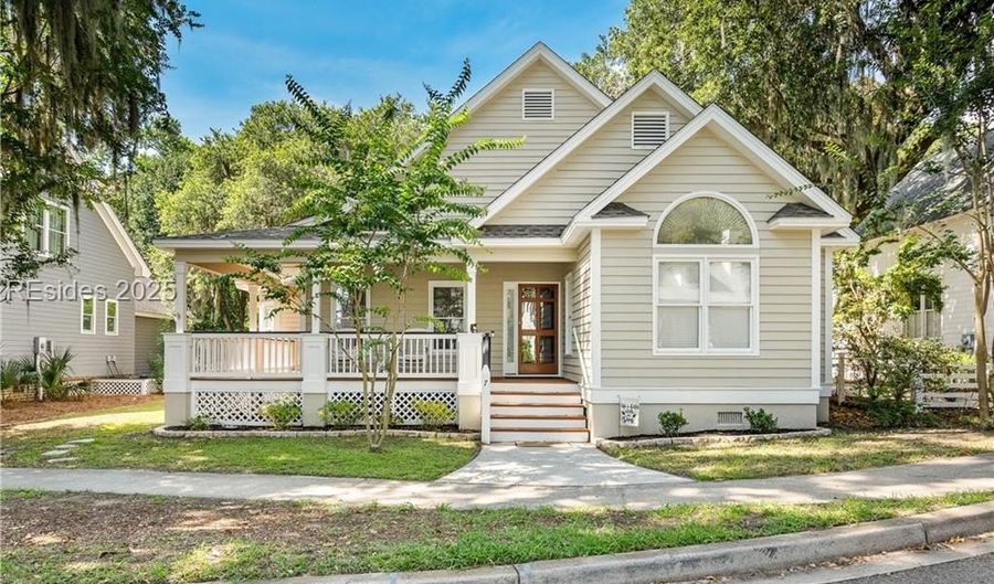 7 Holbrook Dr, Beaufort, SC 29902 - 3 Beds, 2 Bath