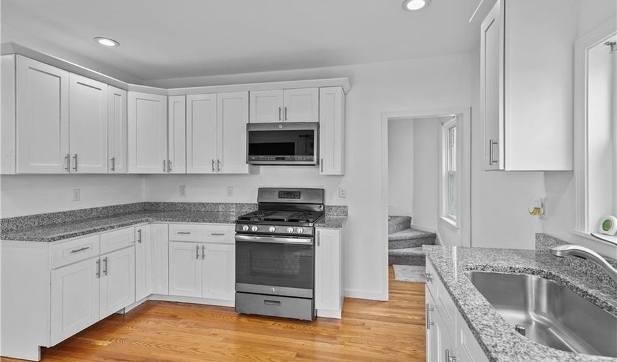 136 Juniper St, East Providence, RI 02914 - 3 Beds, 2 Bath