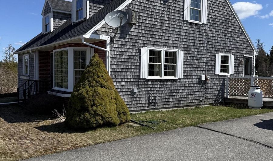426 Point St, Addison, ME 04606 - 4 Beds, 2 Bath