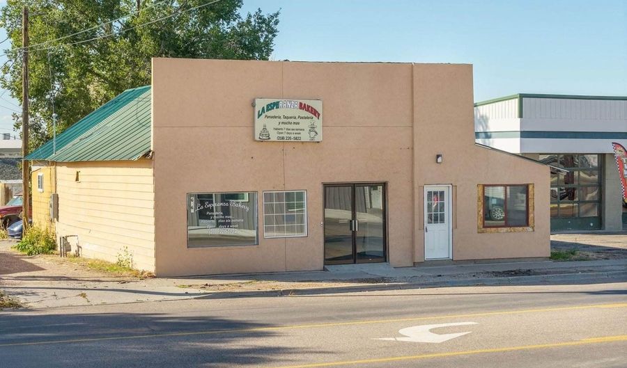 616 Fort Hall Ave, American Falls, ID 83211 - 0 Beds, 2 Bath