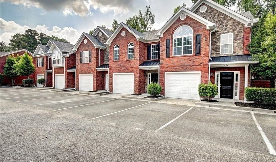 221 Morris, Woodstock, GA 30188 - 2 Beds, 3 Bath