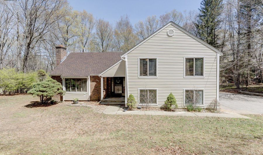 167 Mill Hill Rd, Colchester, CT 06415 - 3 Beds, 3 Bath
