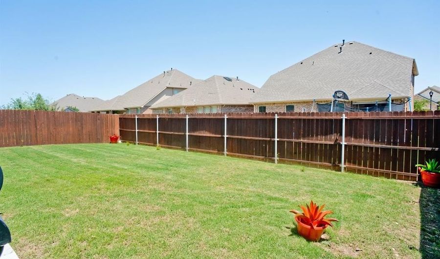 124 Gill Point Ln, Aledo, TX 76008 - 4 Beds, 3 Bath