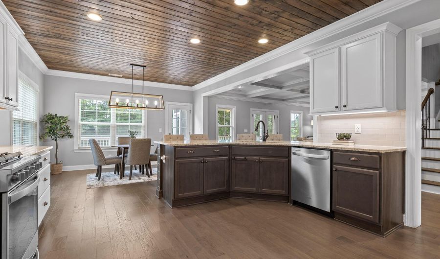 10356 Magnolia Farm Dr, Apison, TN 37302 - 5 Beds, 5 Bath