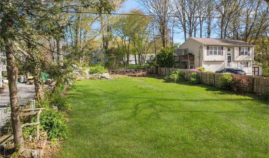 7 Winterberry Rd, Narragansett, RI 02882 - 0 Beds, 0 Bath