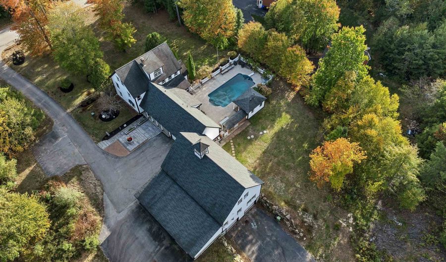 7 Morgan Dr, Bow, NH 03304 - 5 Beds, 5 Bath