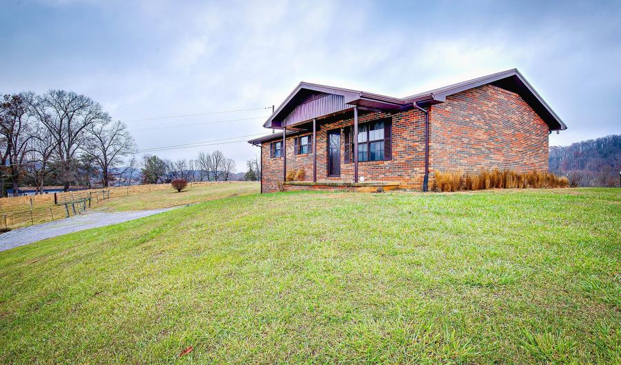 3658 Ripley Island Rd, Afton, TN 37616 - 2 Beds, 1 Bath