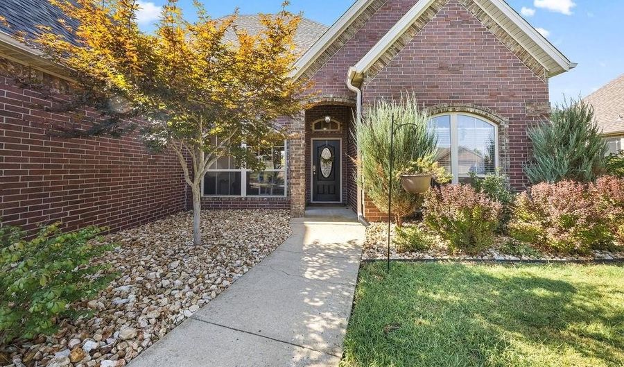2701 SW Azalea Ave, Bentonville, AR 72713 - 4 Beds, 3 Bath