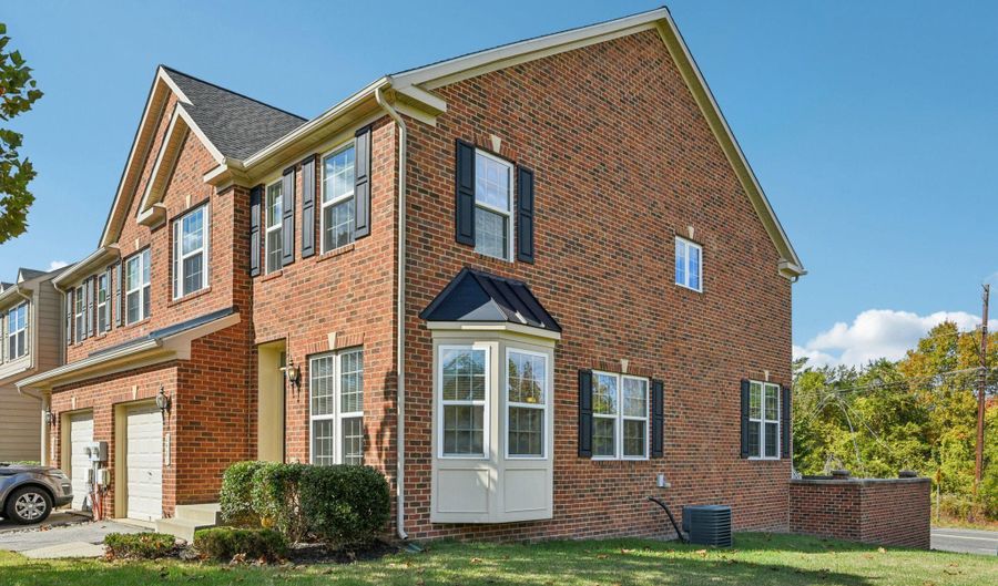 2421 BAILEYS POND Rd, Accokeek, MD 20607 - 3 Beds, 3 Bath