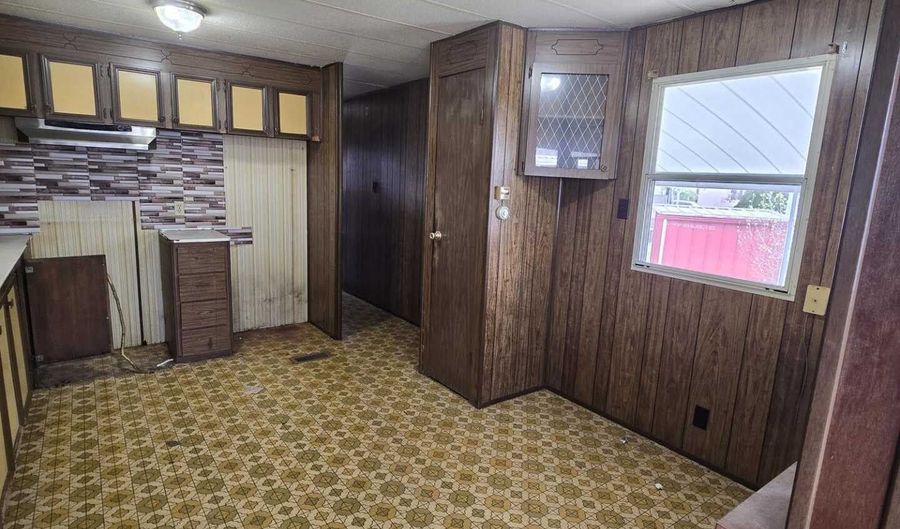 918 Oakwood Dr 081, Altoona, PA 16601 - 2 Beds, 1 Bath