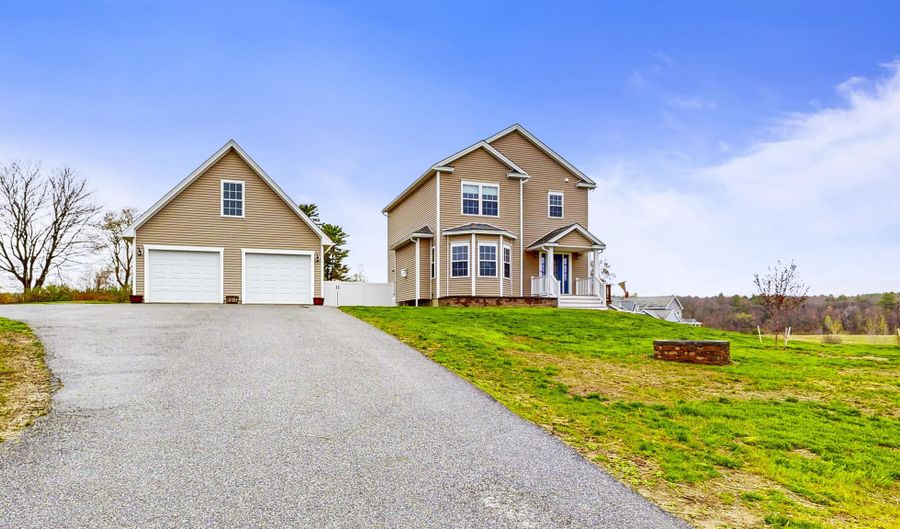48 Lubear Way, Auburn, ME 04210 - 3 Beds, 3 Bath