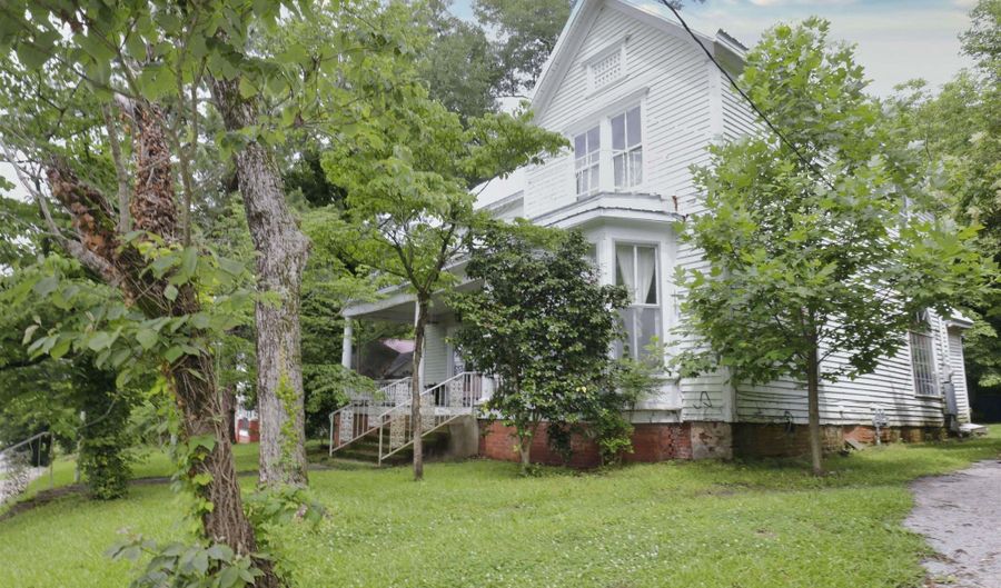 708 5TH St, Attalla, AL 35954 - 4 Beds, 1 Bath