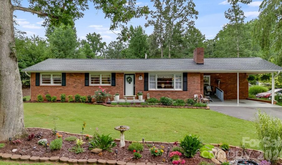 95 Pensacola Ave, Arden, NC 28704 - 3 Beds, 2 Bath