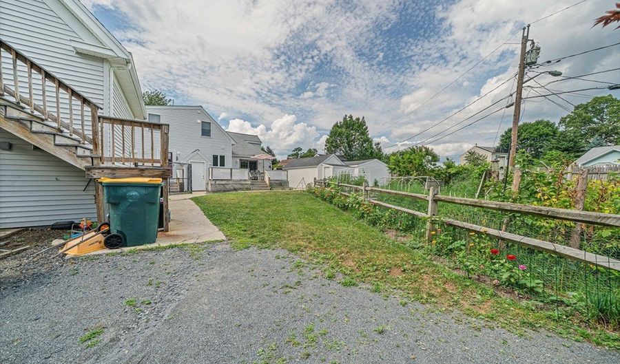 848 Brockton Ave, Abington, MA 02351 - 2 Beds, 2 Bath
