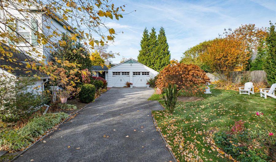 178 S Bayview Ave, Amityville, NY 11701 - 3 Beds, 3 Bath