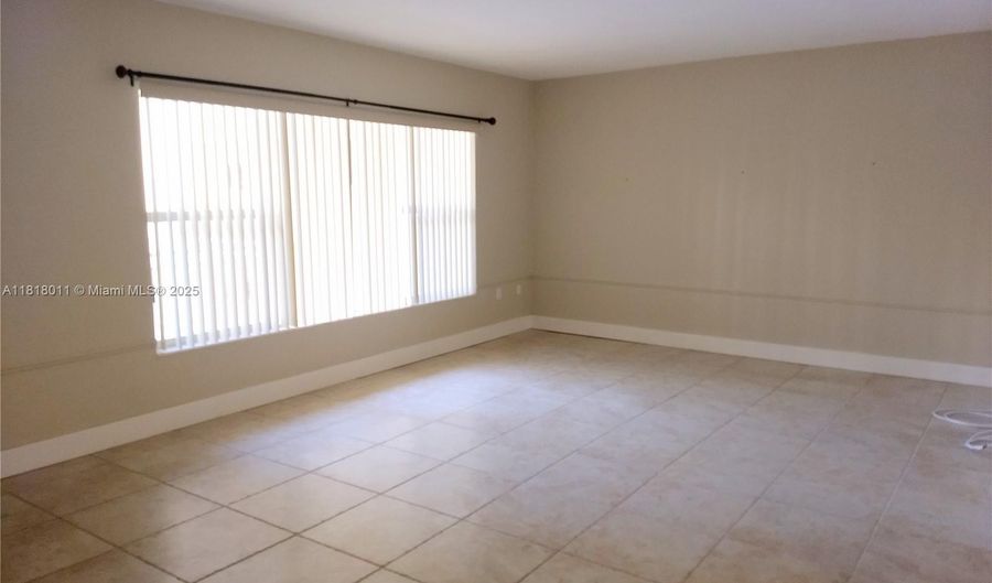 10001 W Bay Harbor Dr 204, Bay Harbor Islands, FL 33154 - 1 Beds, 1 Bath