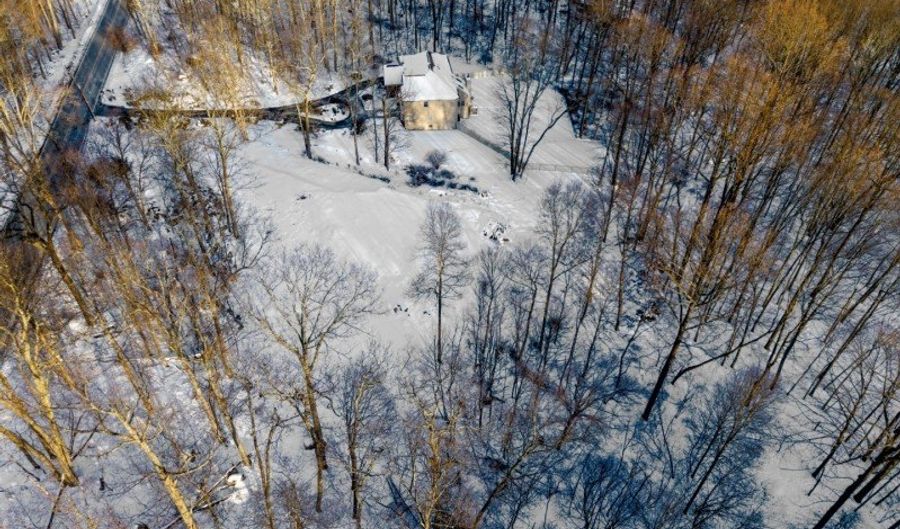 322 Andover Sparta Rd, Andover, NJ 07860 - 4 Beds, 5 Bath